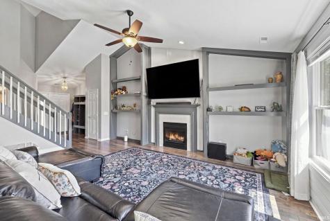 8705 Goshawk Lane Fort Wayne IN 46825