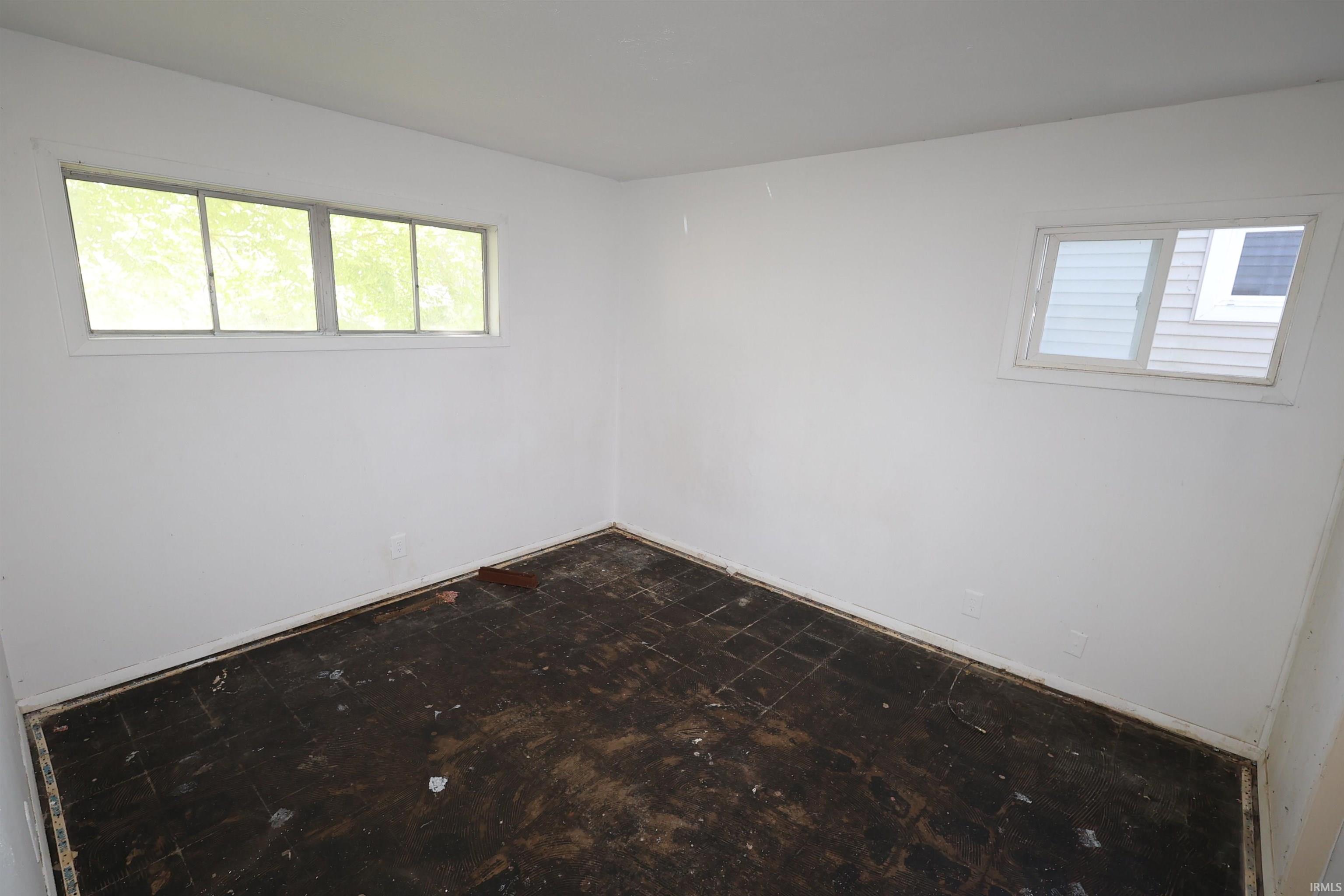 4027 Woodvale Drive South Bend IN 46614