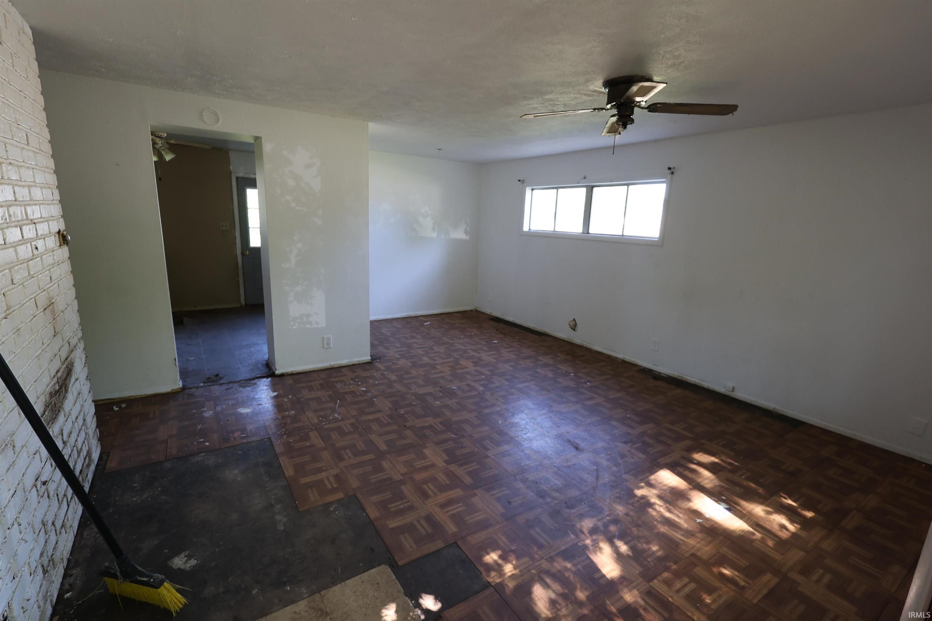 4027 Woodvale Drive South Bend IN 46614