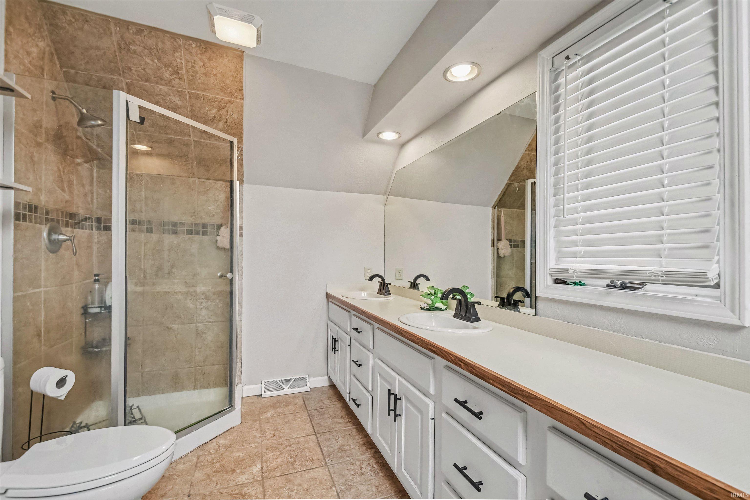 54563 Hunters Court Elkhart IN 46514