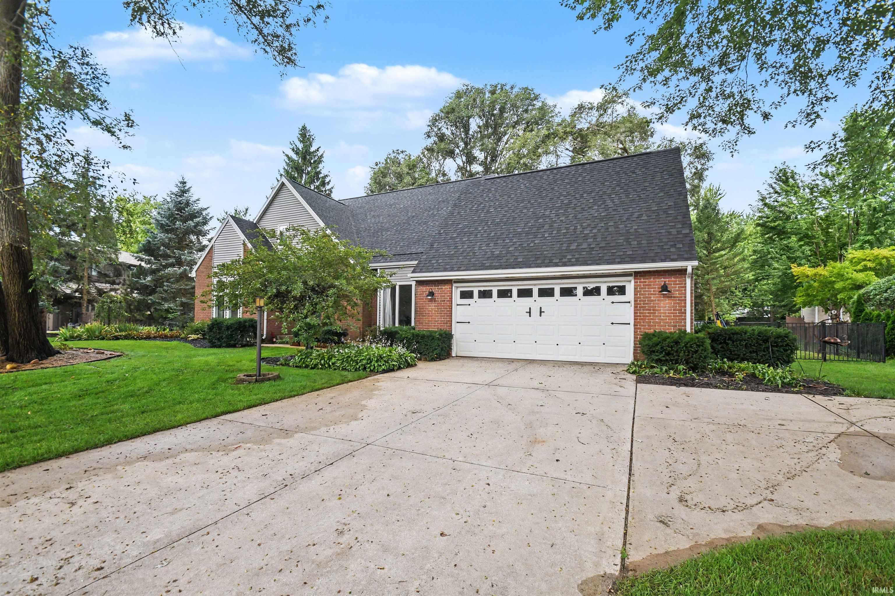 54563 Hunters Court Elkhart IN 46514
