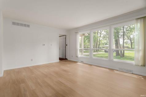 17971 Tollview Drive South Bend IN 46635