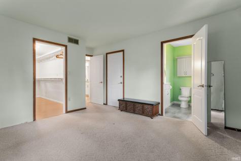 17971 Tollview Drive South Bend IN 46635