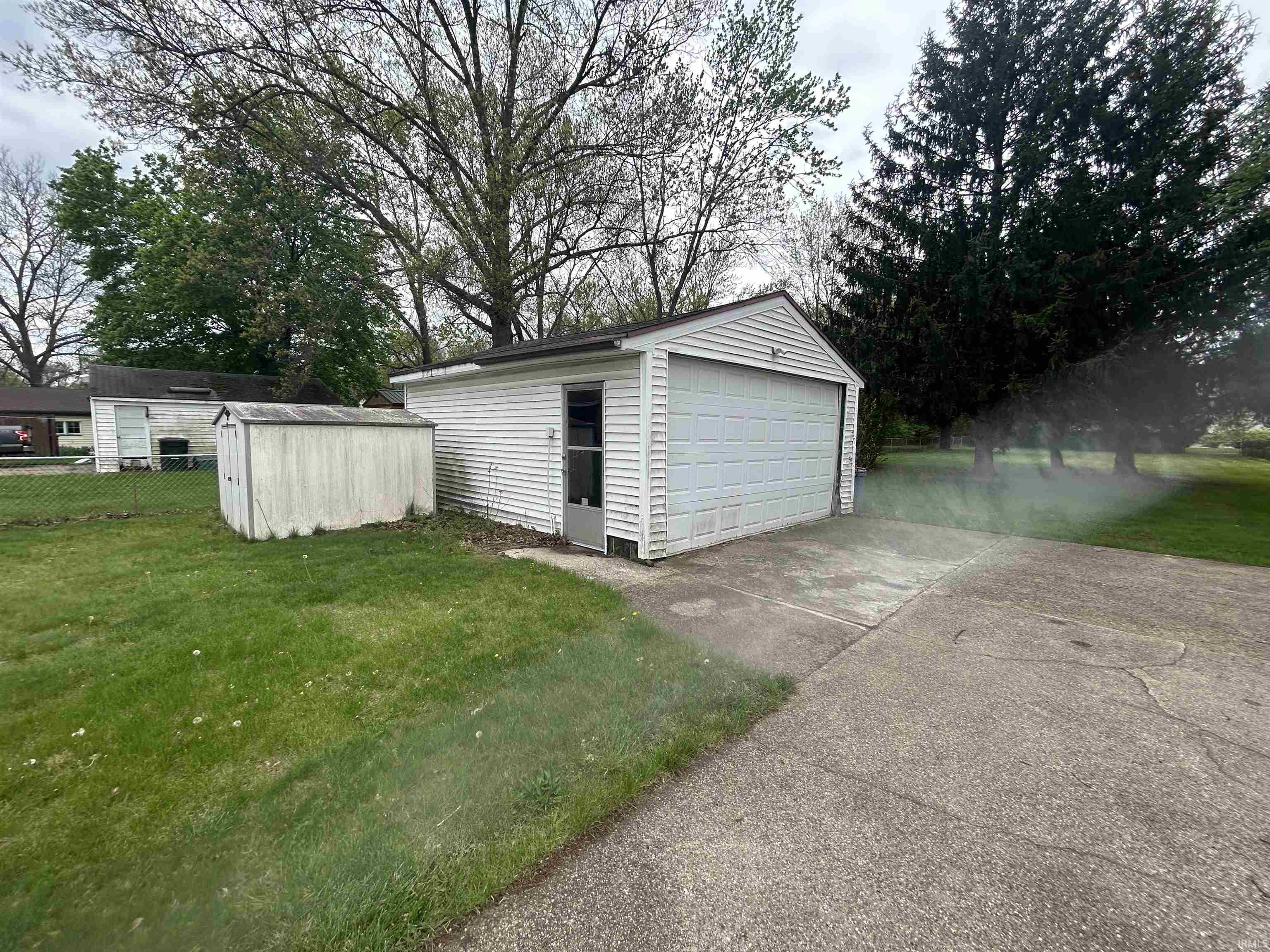 2107 Maplehurst Avenue Mishawaka IN 46545
