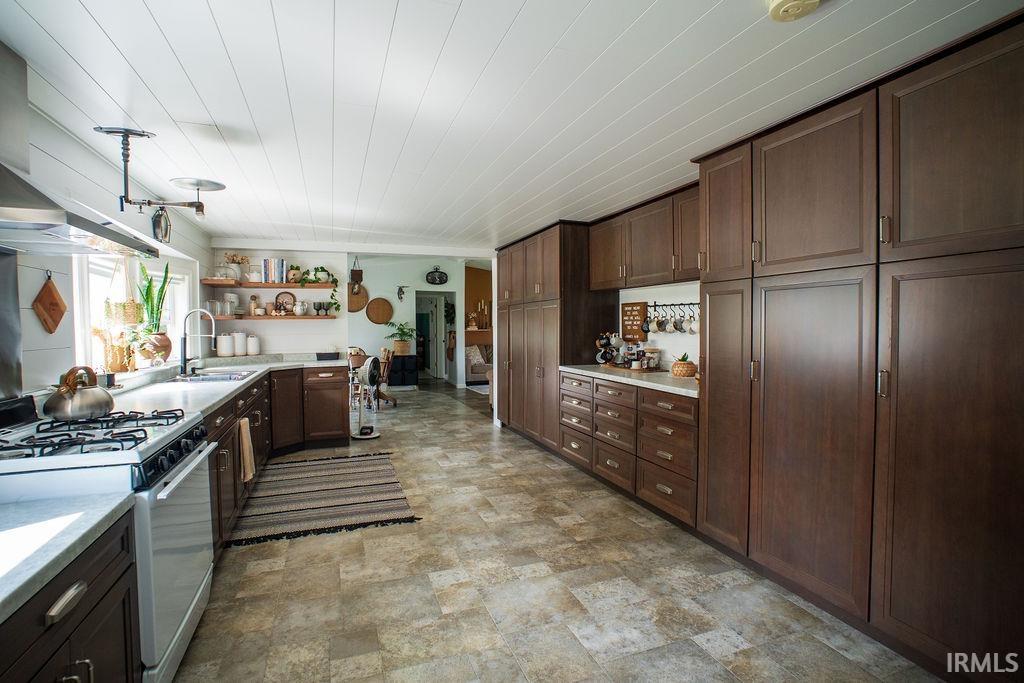 56360 County Road 33 Middlebury IN 46540