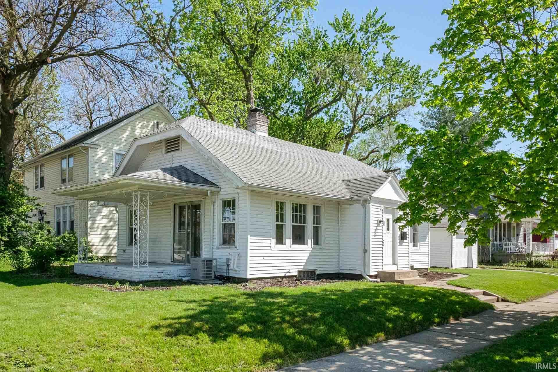 1202 Cleveland Avenue South Bend IN 46628