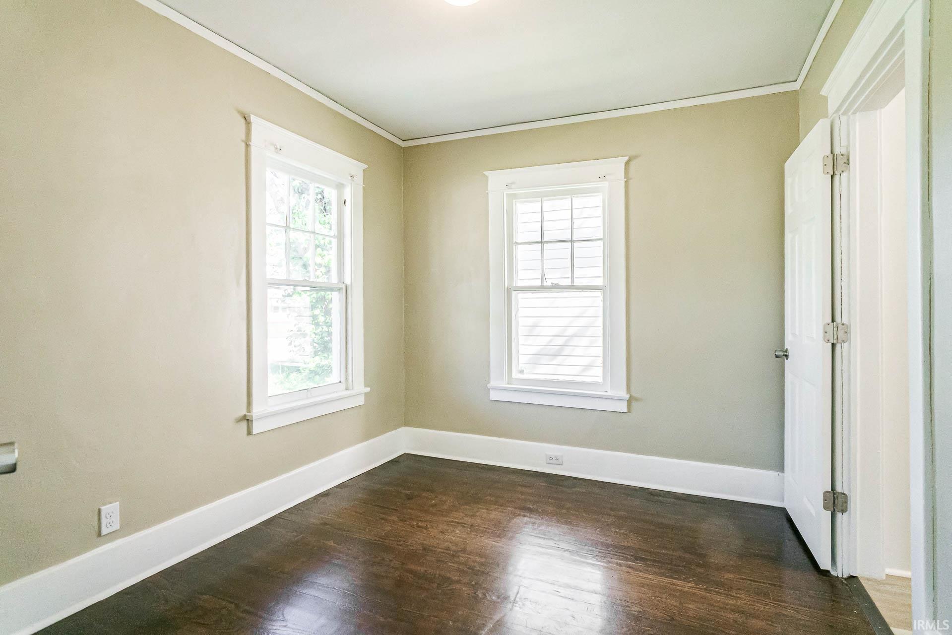 1202 Cleveland Avenue South Bend IN 46628