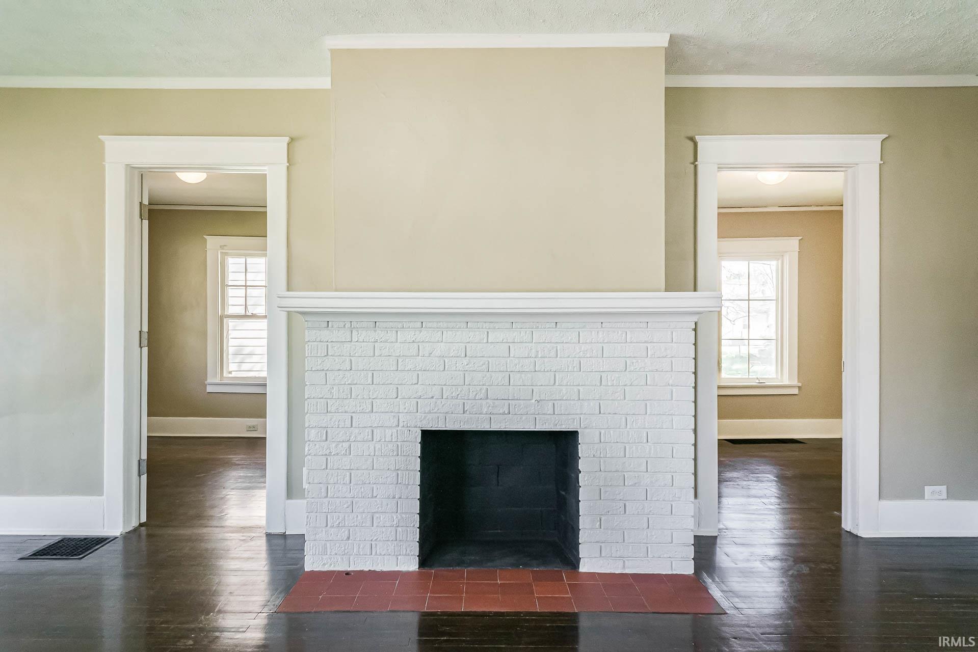 1202 Cleveland Avenue South Bend IN 46628
