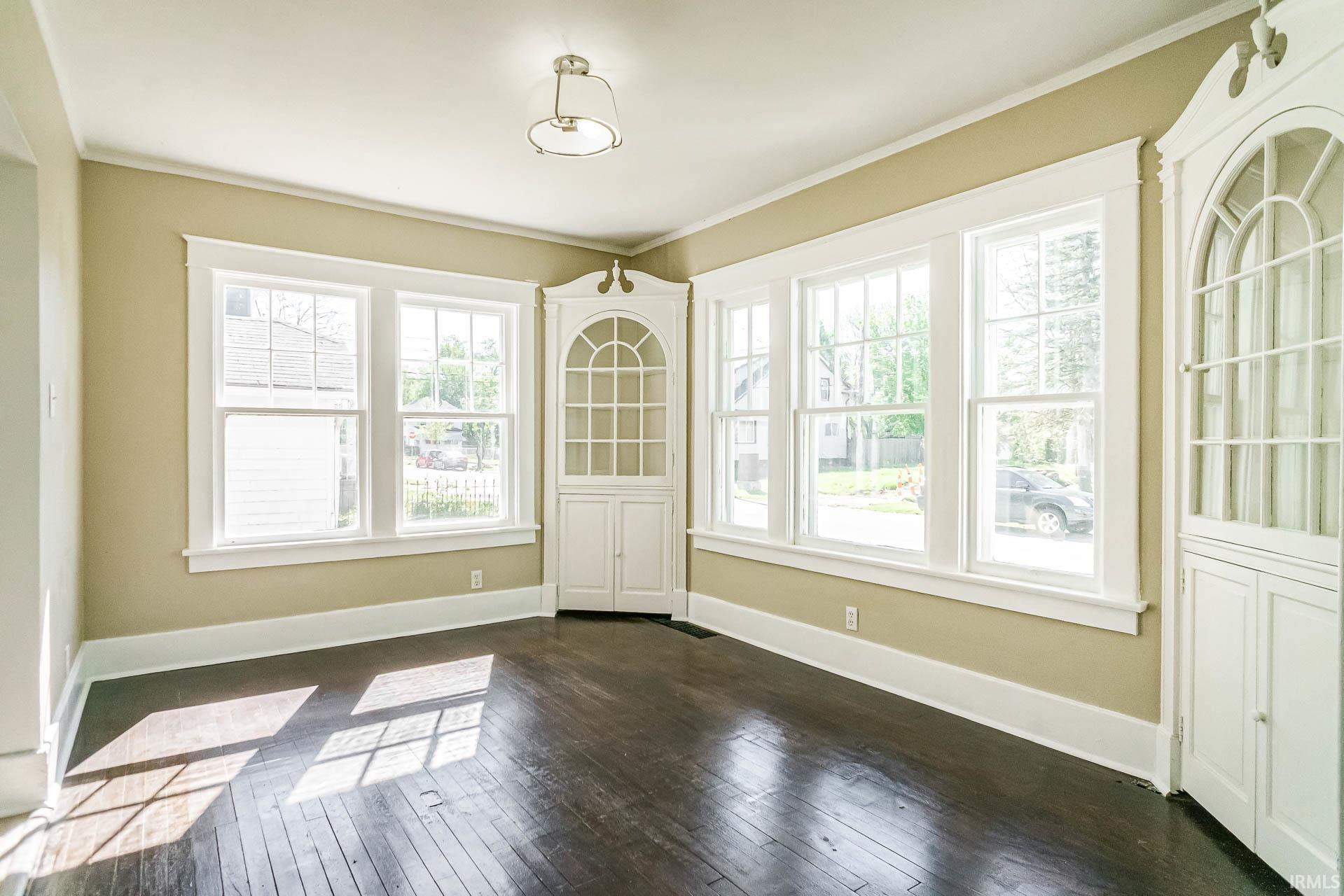 1202 Cleveland Avenue South Bend IN 46628