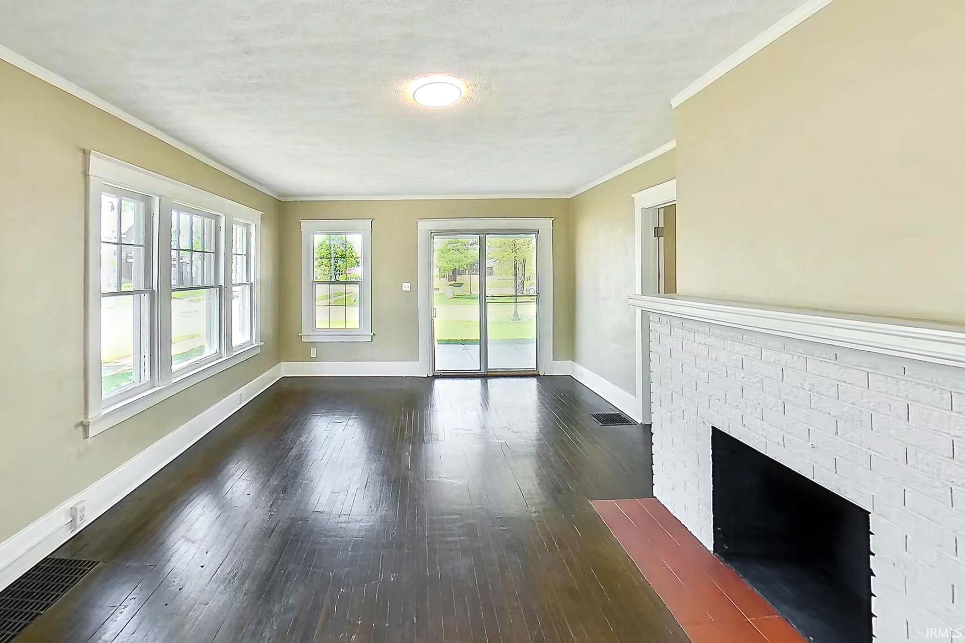 1202 Cleveland Avenue South Bend IN 46628