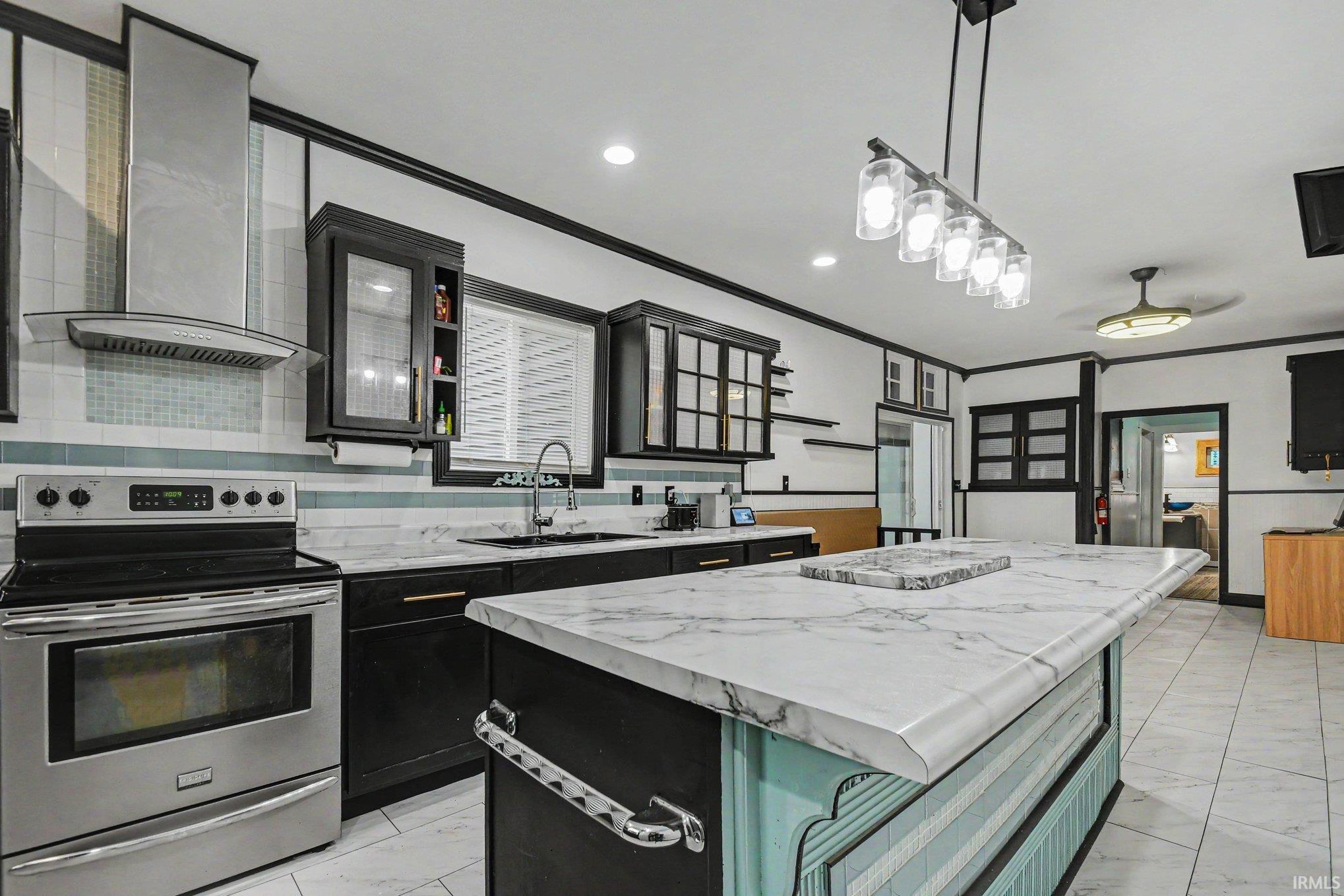 2827 Edwardsburg Avenue Elkhart IN 46514