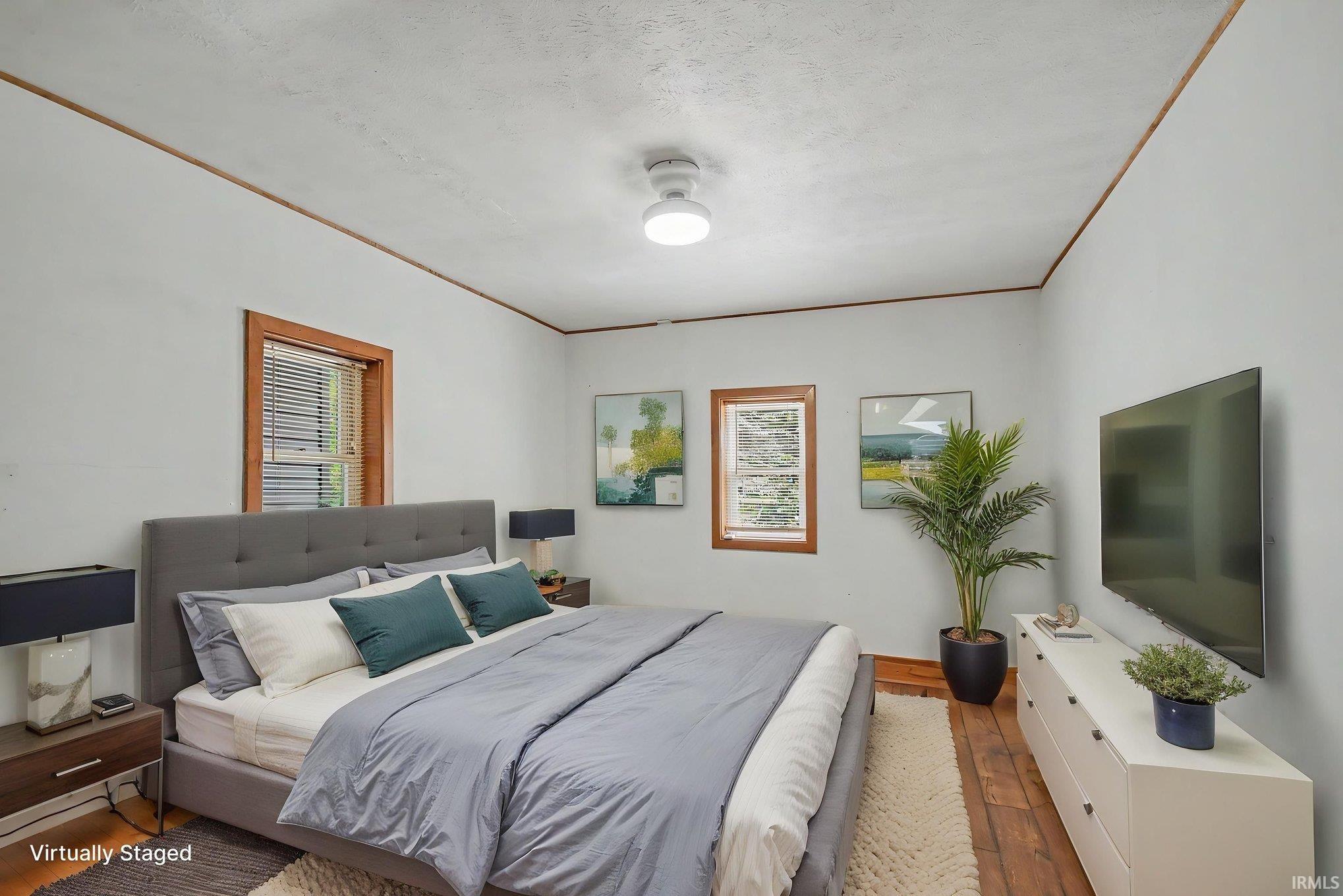2827 Edwardsburg Avenue Elkhart IN 46514