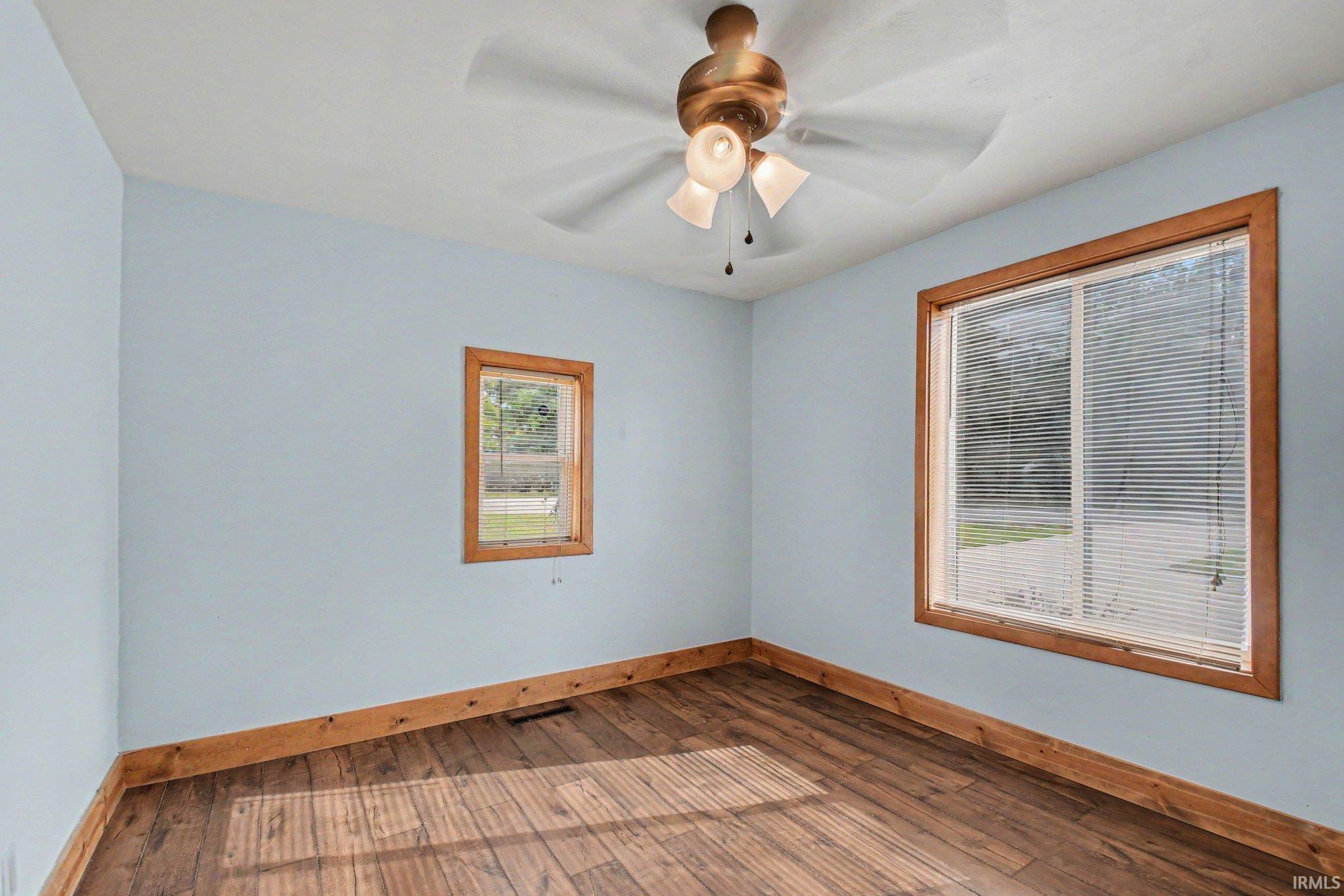2827 Edwardsburg Avenue Elkhart IN 46514