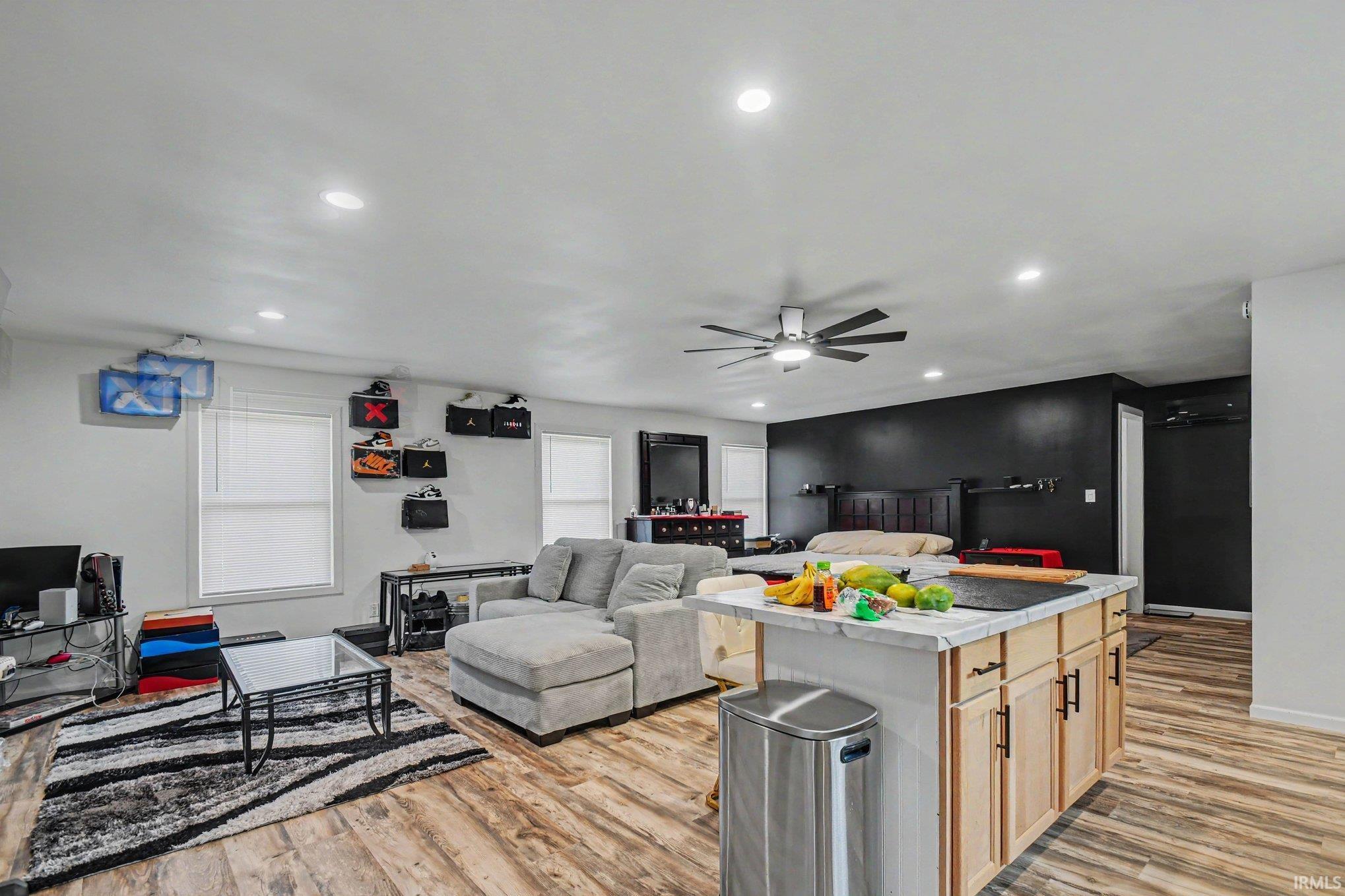 2827 Edwardsburg Avenue Elkhart IN 46514