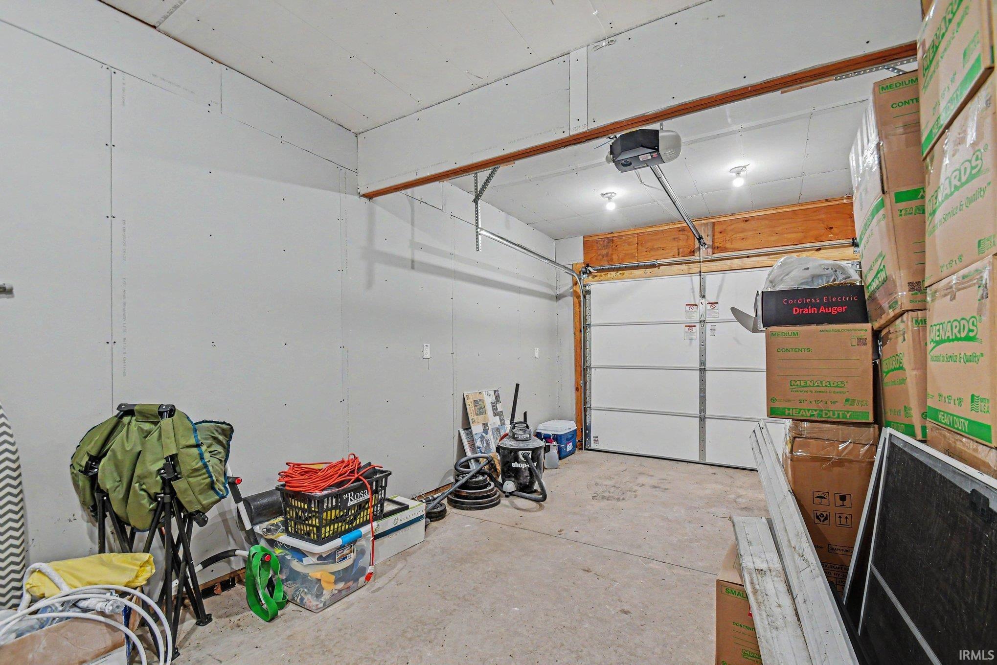 2827 Edwardsburg Avenue Elkhart IN 46514