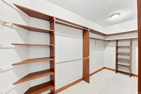 6409 Post Road Fort Wayne IN 46814