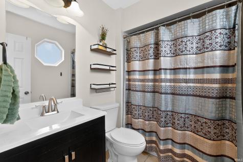 4837 Selkirk Drive South Bend IN 46614