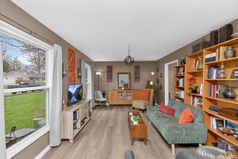 4837 Selkirk Drive South Bend IN 46614