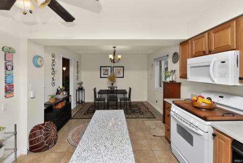 4837 Selkirk Drive South Bend IN 46614