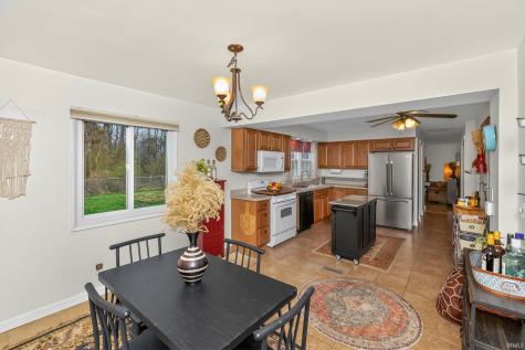4837 Selkirk Drive South Bend IN 46614