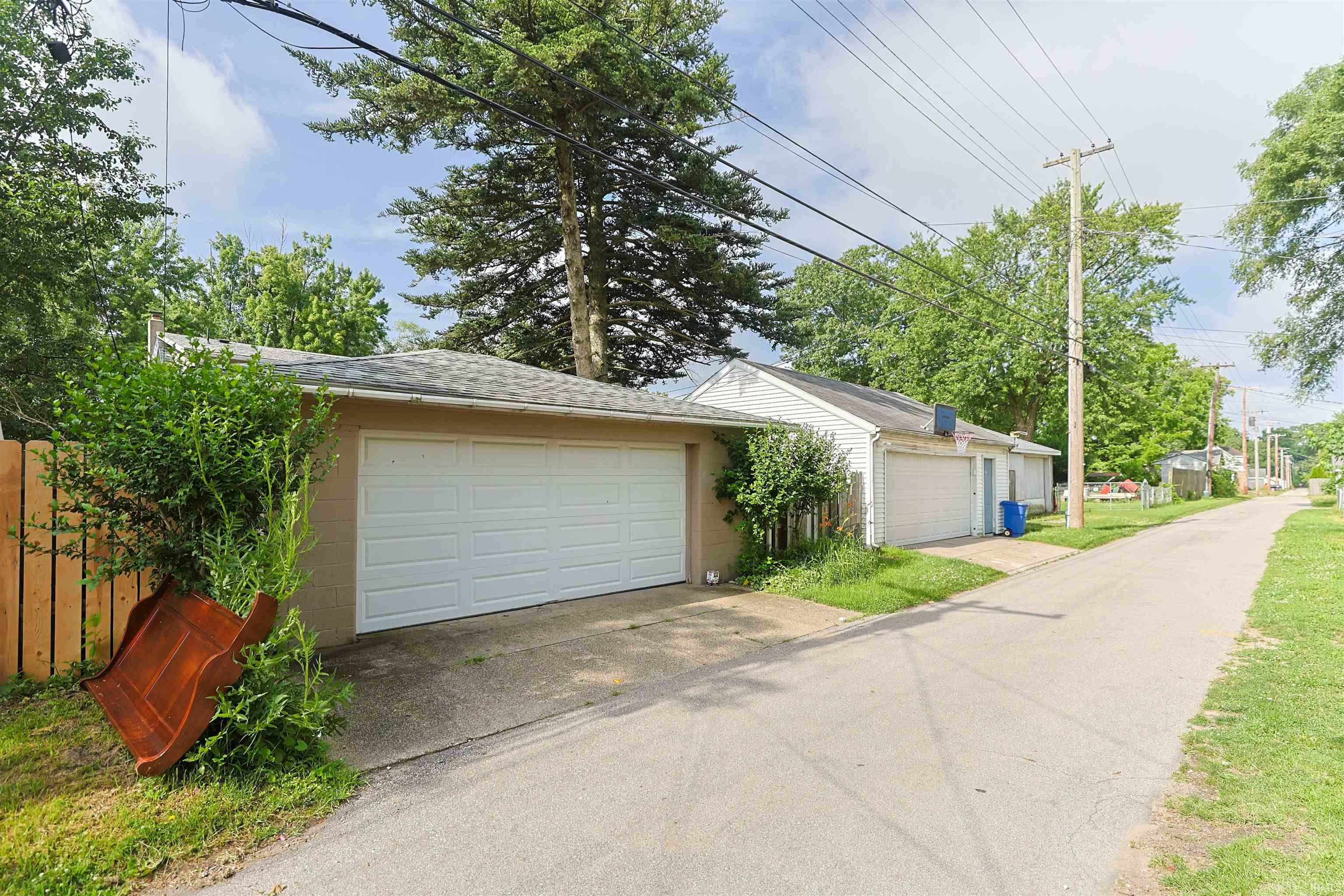 410 W Lawrence Street Mishawaka IN 46545