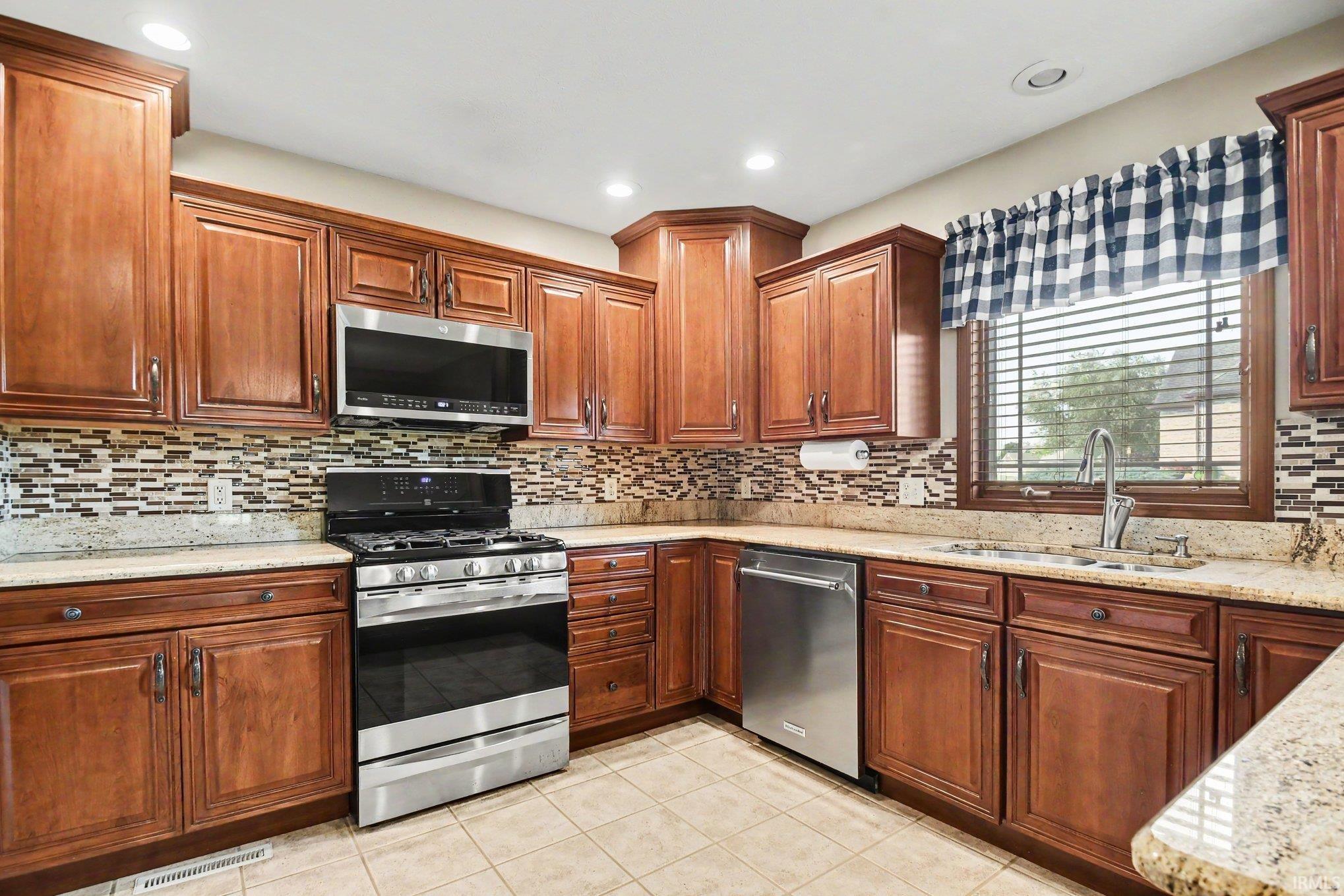 30081 Quail Pointe Drive Granger IN 46530
