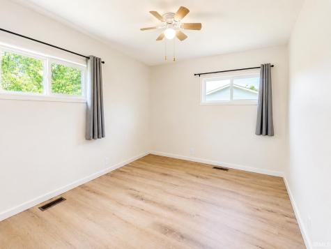 1207 Manchester Drive South Bend IN 46615