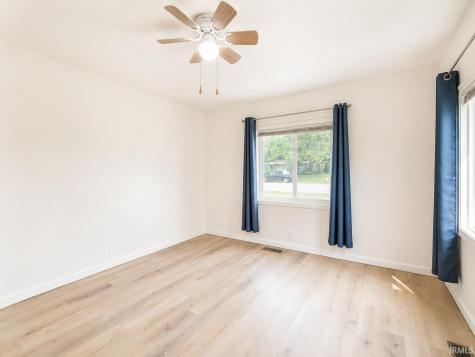 1207 Manchester Drive South Bend IN 46615