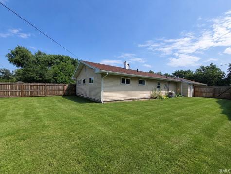 1207 Manchester Drive South Bend IN 46615