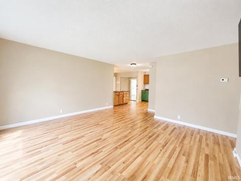 1207 Manchester Drive South Bend IN 46615