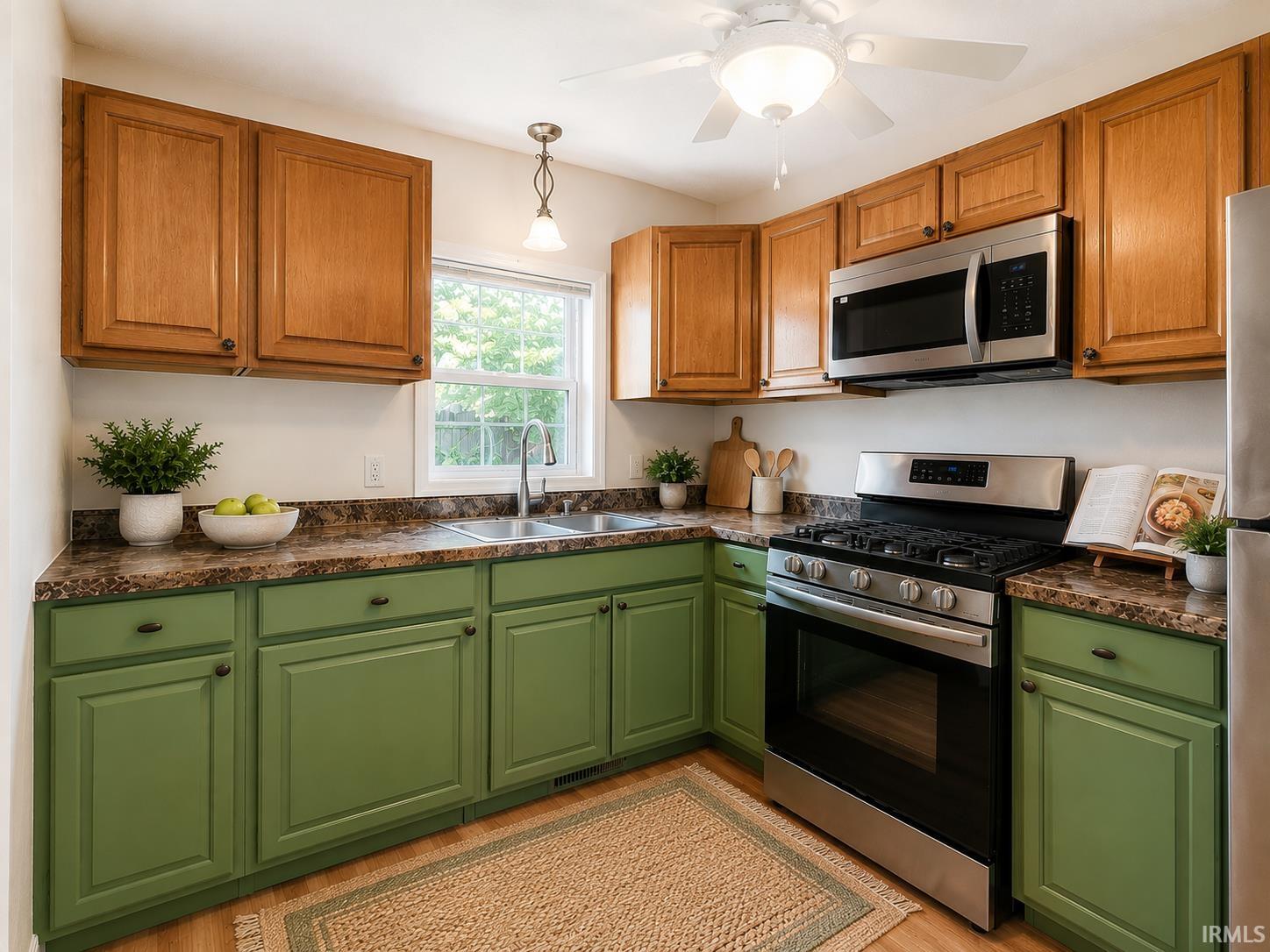 1207 Manchester Drive South Bend IN 46615