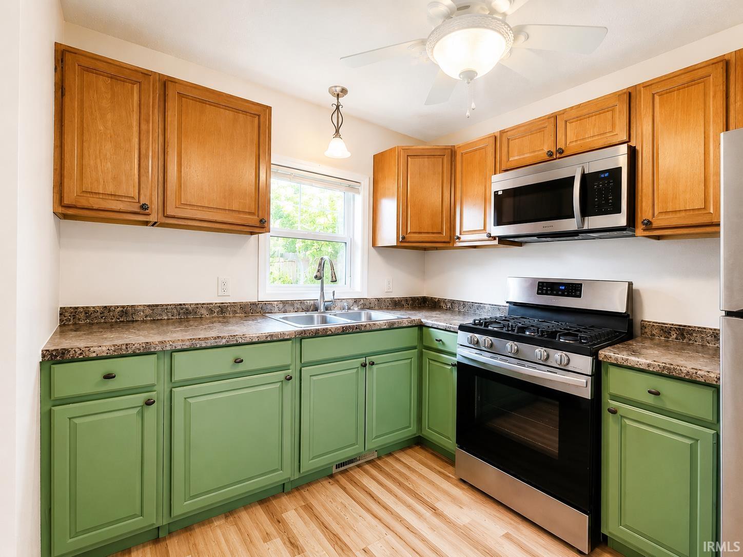 1207 Manchester Drive South Bend IN 46615
