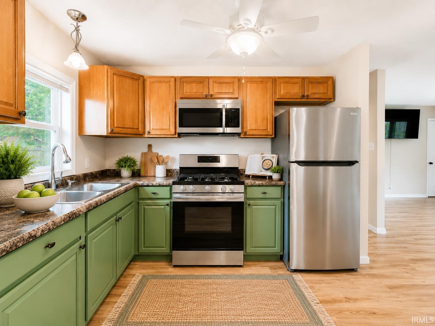 1207 Manchester Drive South Bend IN 46615