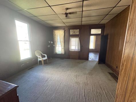114 N Main Street Huntingburg IN 47542