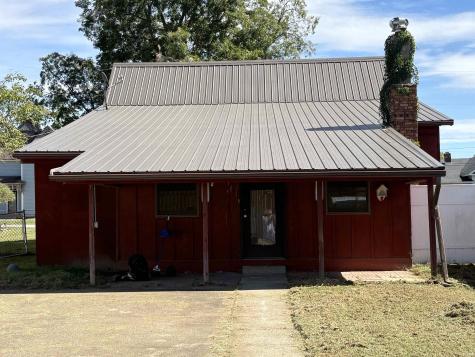 114 N Main Street Huntingburg IN 47542