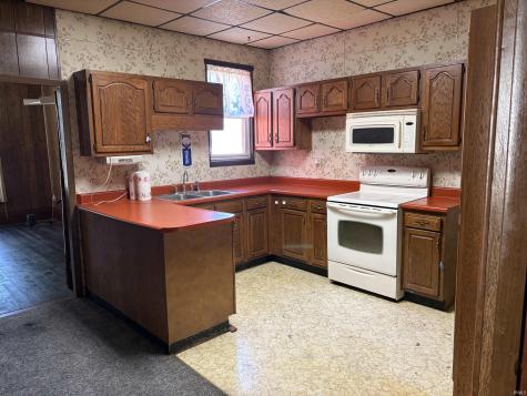 114 N Main Street Huntingburg IN 47542