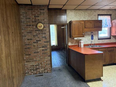 114 N Main Street Huntingburg IN 47542