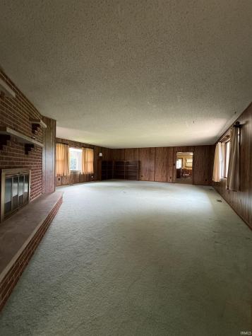 6105 N State Road 59 Linton IN 47441