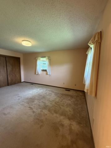 6105 N State Road 59 Linton IN 47441