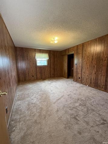 6105 N State Road 59 Linton IN 47441