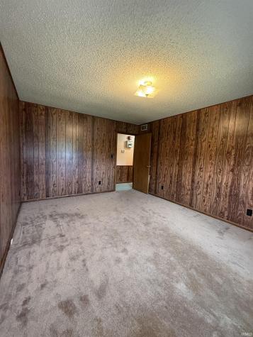 6105 N State Road 59 Linton IN 47441