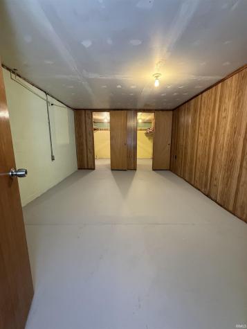 6105 N State Road 59 Linton IN 47441