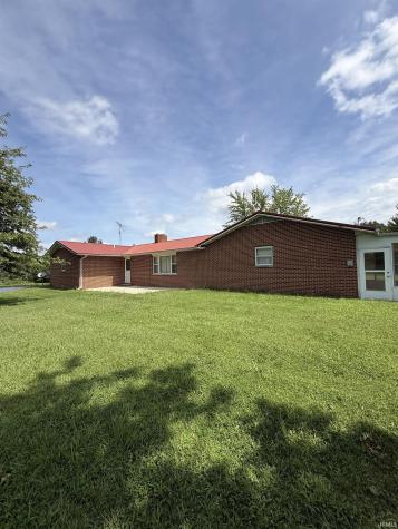 6105 N State Road 59 Linton IN 47441