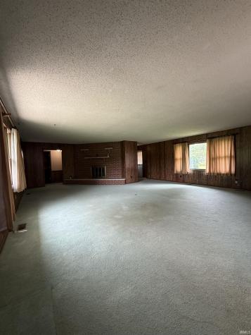 6105 N State Road 59 Linton IN 47441