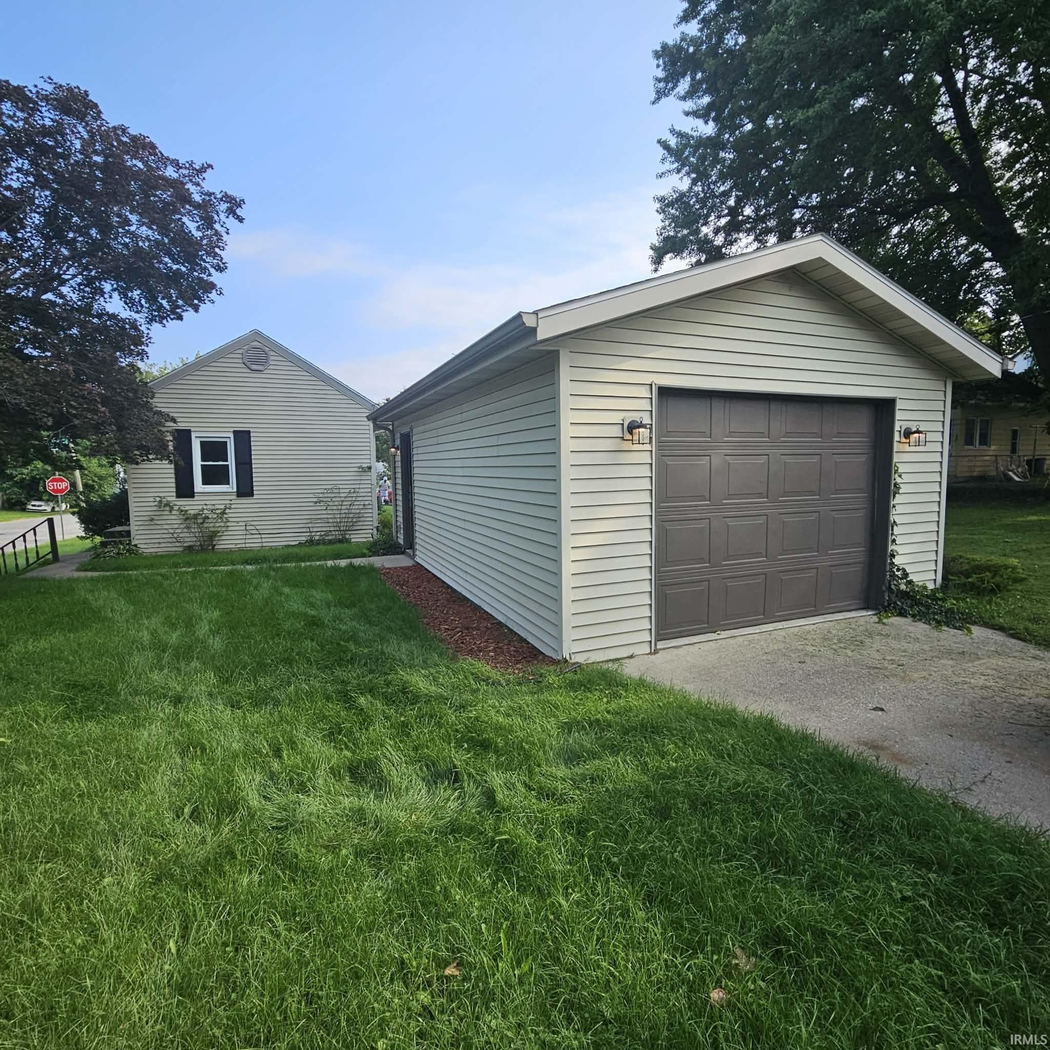 202 E Oakside Street South Bend IN 46614