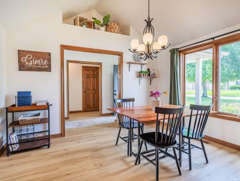 9826 White Hill Court Fort Wayne IN 46804