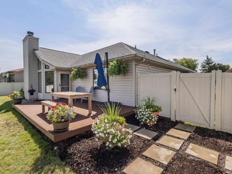 9826 White Hill Court Fort Wayne IN 46804