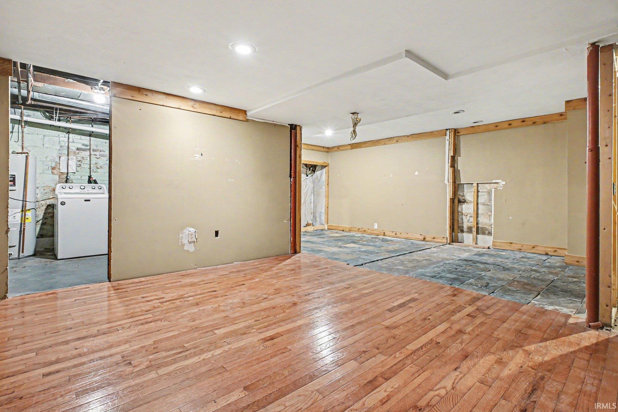 1736 Lincolnway W Osceola IN 46561