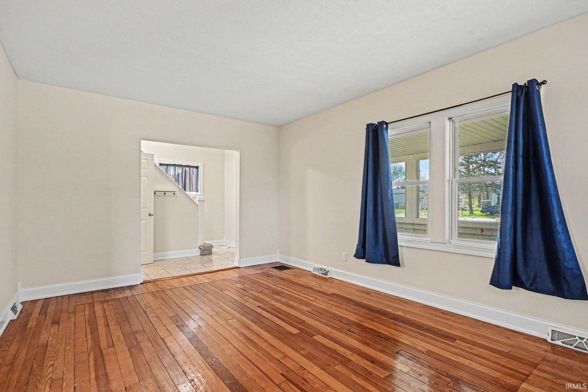 1736 Lincolnway W Osceola IN 46561
