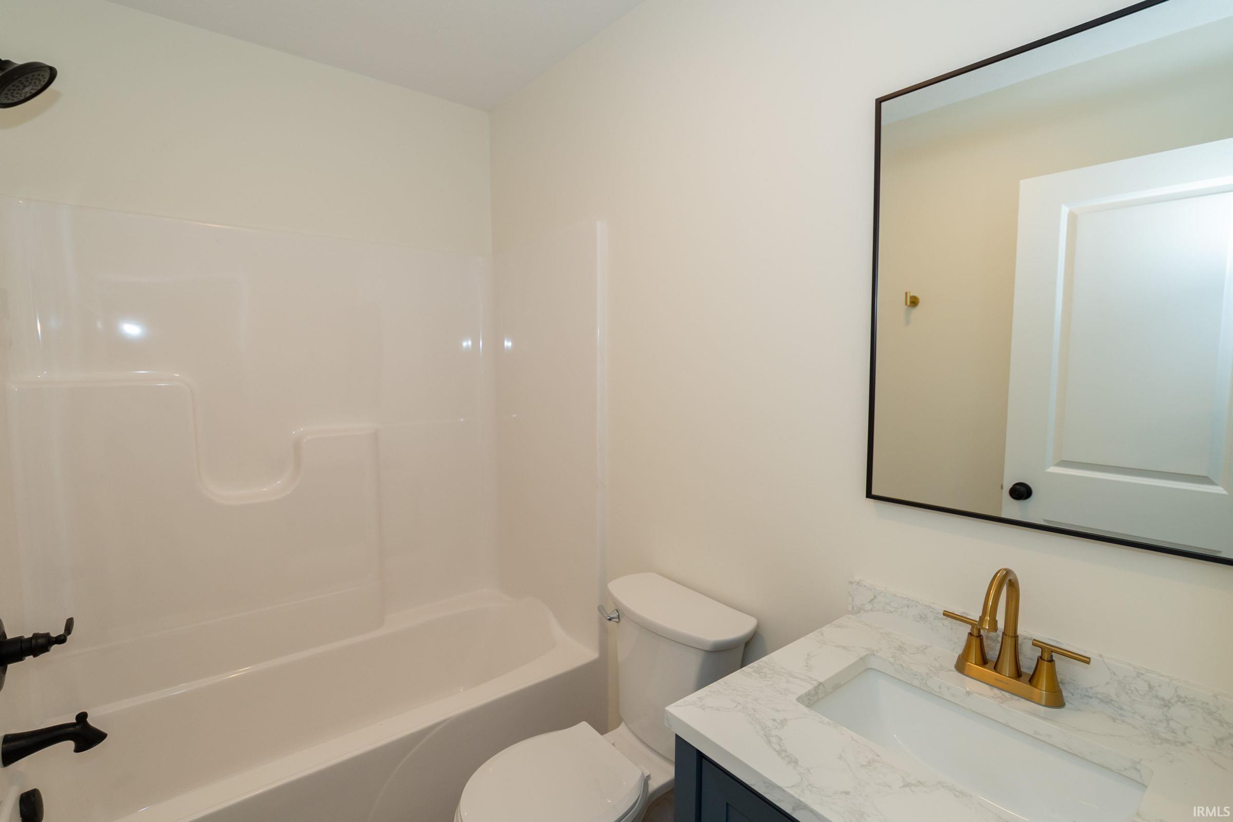 1105 Edwardsburg Avenue Elkhart IN 46514